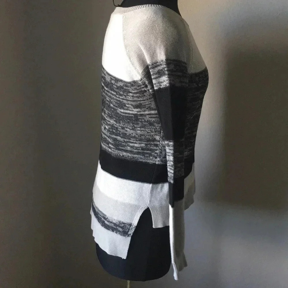 BCBG Color Block Sweater - Picture 2 of 4